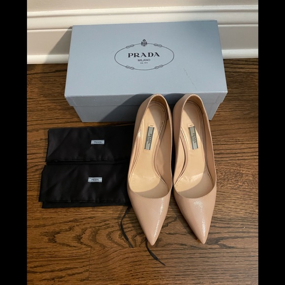 Prada Pointy toe pump - Picture 2 of 11